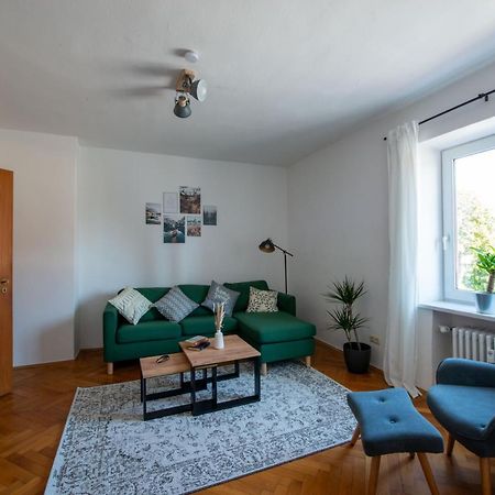 Bessa Homes 6 Personen 2 Schlafzimmer, 3 King Size, Betten, Balkon, Kueche Haag in Oberbayern Exterior photo